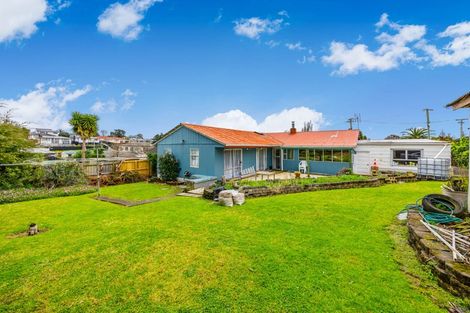 Photo of property in 10 Albertson Place, Manurewa, Auckland, 2102