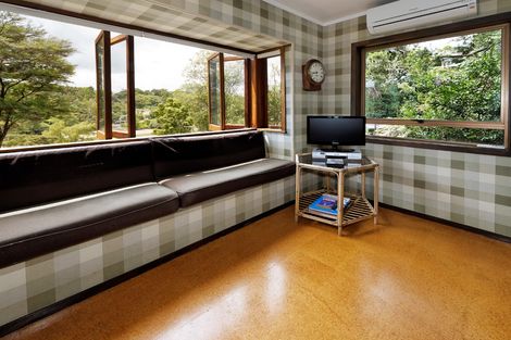Photo of property in 11 Paturoa Road, Titirangi, Auckland, 0604