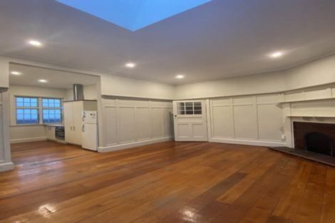 Photo of property in 5 Grass Street, Oriental Bay, Wellington, 6011