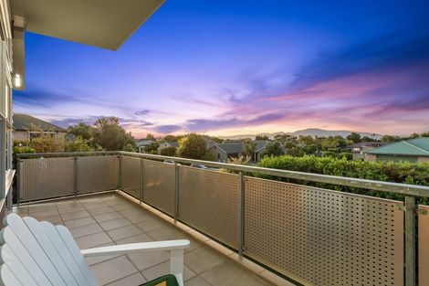 Photo of property in 12 Millennium Hill, Paraparaumu, 5032
