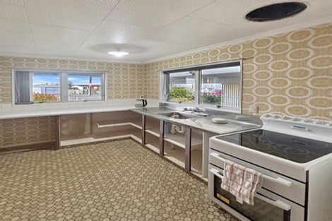 Photo of property in 2a Hunter Street, Dannevirke, 4930