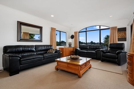 Photo of property in 35 Mahonia Place, Pyes Pa, Tauranga, 3112
