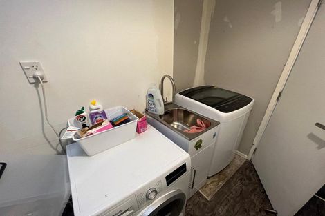 Photo of property in 56 Te Atatu Road, Te Atatu South, Auckland, 0610