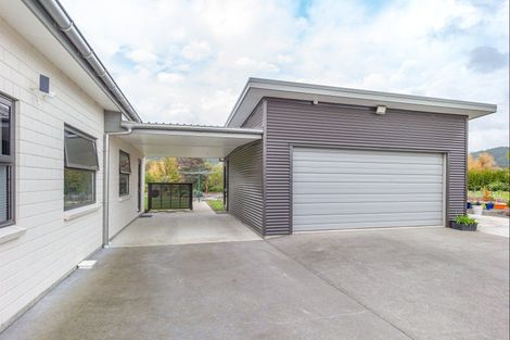 Photo of property in 134 Gladstone Road, Levin, 5571