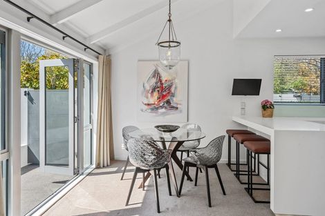 Photo of property in 82 Totara Street, Fendalton, Christchurch, 8041