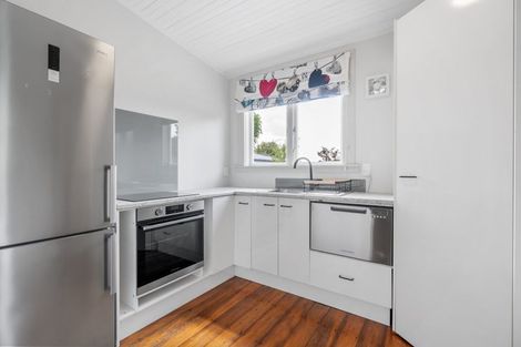 Photo of property in 19 Makomako Street, Frankton, Hamilton, 3204