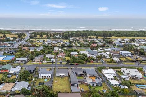 Photo of property in 36 Matai Street, Castlecliff, Whanganui, 4501