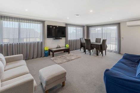 Photo of property in 247 Parklands Avenue, Bell Block, New Plymouth, 4312