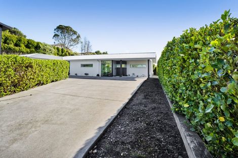 Photo of property in 44 Fernbrook Drive, Hurworth, New Plymouth, 4310