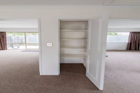 Photo of property in 3 Reeves Road, Rangiora, 7400