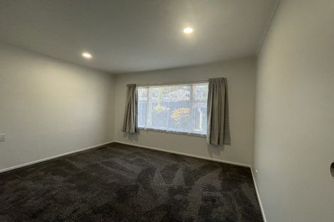 Photo of property in 1/84 Lake Road, Northcote, Auckland, 0627