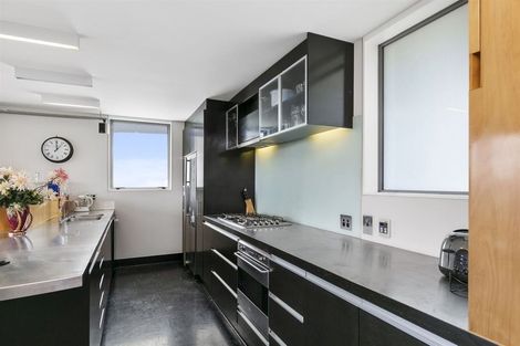 Photo of property in Manston Apartments, 145up1 Ohiro Road, Brooklyn, Wellington, 6021