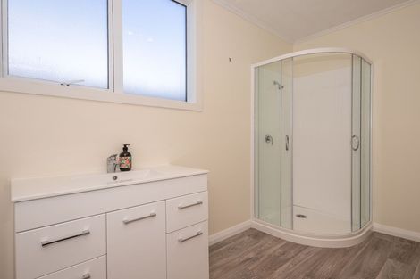 Photo of property in 82- 84 Queen Street, Westport, 7825