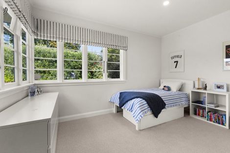 Photo of property in 15 Gillean Street, Havelock North, 4130