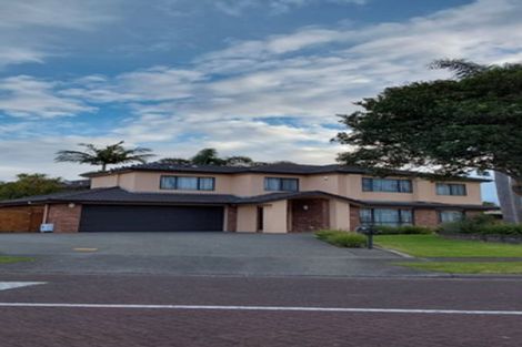 Photo of property in 66 Blackwood Drive, Wattle Downs, Auckland, 2103