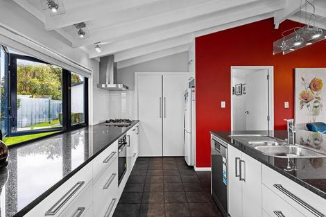 Photo of property in 77a Wilson Street, Hawera, 4610