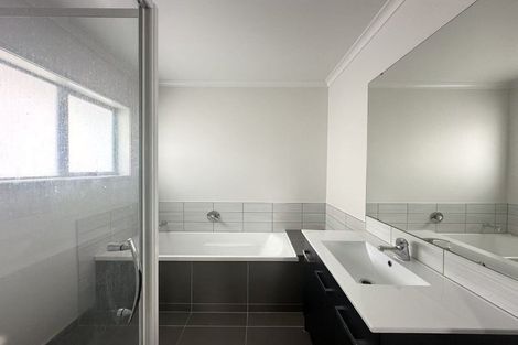 Photo of property in 66 Fairview Avenue, Fairview Heights, Auckland, 0632