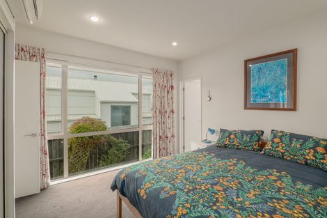 Photo of property in 29 Moncks Spur Road, Redcliffs, Christchurch, 8081