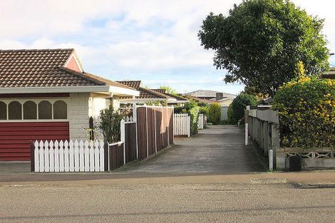 Photo of property in 28 Fitzroy Street, Terrace End, Palmerston North, 4410