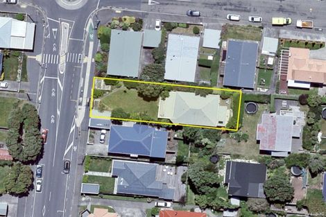 Photo of property in 21 The Parade, Island Bay, Wellington, 6023