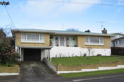 Photo of property in 90 Bayly Road, Blagdon, New Plymouth, 4310