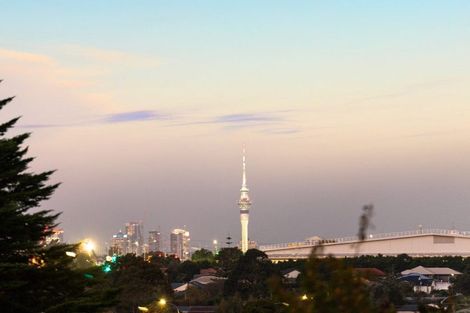 Photo of property in 8/7 Glen Road, Ranui, Auckland, 0612
