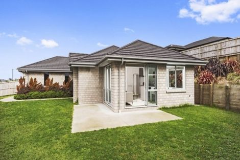 Photo of property in 4 Mcneish Place, Pokeno, 2402