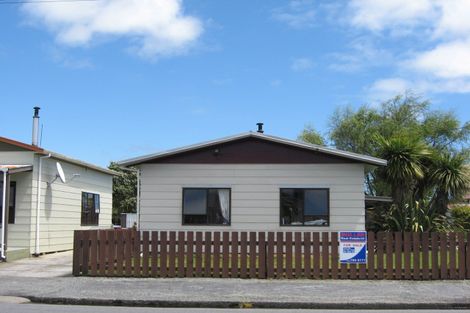 Photo of property in 58 Derby Street, Westport, 7825