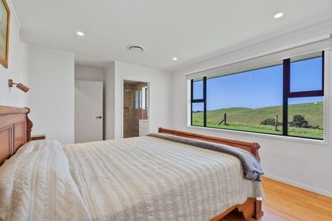 Photo of property in 55 Harambee Road, Taiharuru, Onerahi, 0192