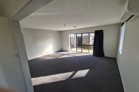 Photo of property in 128a Inwoods Close, Parklands, Christchurch, 8083