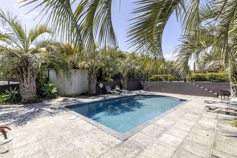 Photo of property in 1179 Devon Road, Bell Block, New Plymouth, 4373