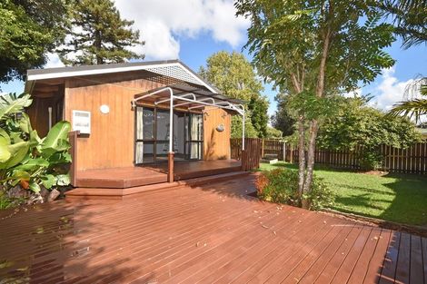 Photo of property in 4 Glen Close, Glen Eden, Auckland, 0602