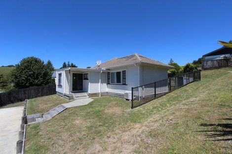 Photo of property in 4 Melton Place, Tokoroa, 3420