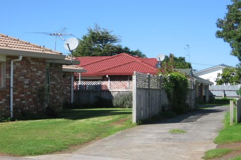 Photo of property in 15 Fairview Road, Papatoetoe, Auckland, 2025