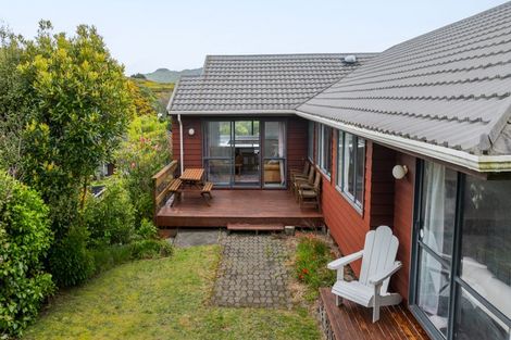 Photo of property in 5 Longmont Terrace, Churton Park, Wellington, 6037