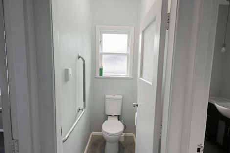 Photo of property in 28 Hall Crescent, Epuni, Lower Hutt, 5011