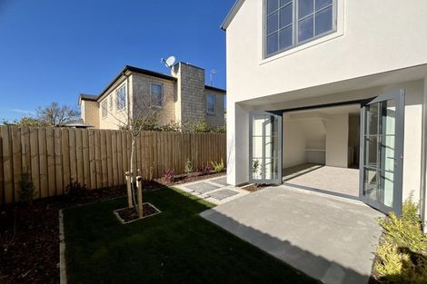 Photo of property in 8/35 Eversleigh Street, St Albans, Christchurch, 8014