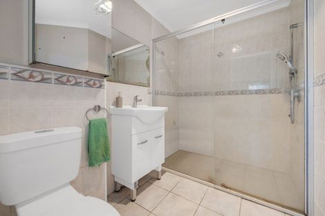 Photo of property in 16 Castlehill Court, Wattle Downs, Auckland, 2103