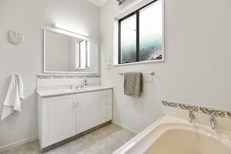 Photo of property in 231 Bay View Road, Saint Clair, Dunedin, 9012