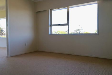Photo of property in 1/47 Prince Regent Drive, Half Moon Bay, Auckland, 2012