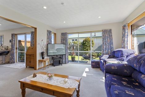 Photo of property in 53 Amyes Road, Hornby, Christchurch, 8042