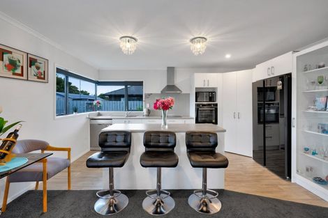 Photo of property in 22 Juliet Street, Stratford, 4332