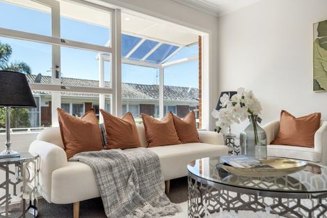 Photo of property in 1/5 Onepoto Road, Hauraki, Auckland, 0622
