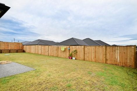 Photo of property in 7 Pohue Avenue, Huapai, Kumeu, 0810