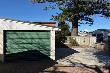 Photo of property in 6 Henui Street, Strandon, New Plymouth, 4312