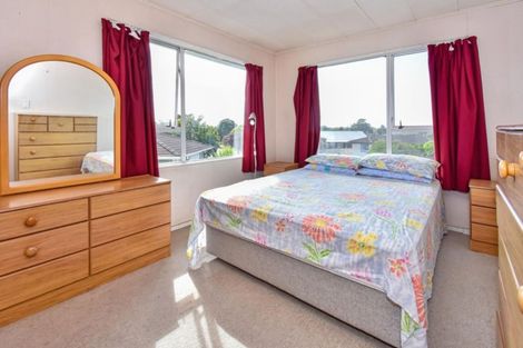 Photo of property in 13 Funnell Place, Manurewa, Auckland, 2102