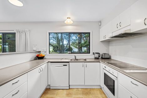 Photo of property in 7b Puriri Avenue, Orewa, 0931
