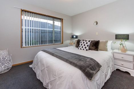 Photo of property in 15 Showgate Avenue, Sockburn, Christchurch, 8042