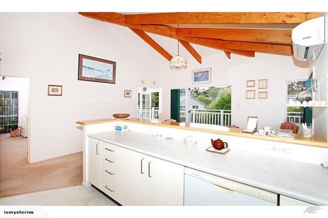Photo of property in 2/148 Oaktree Avenue, Browns Bay, Auckland, 0630