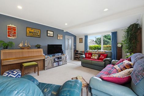 Photo of property in 15a Middleton Road, Paraparaumu Beach, Paraparaumu, 5032